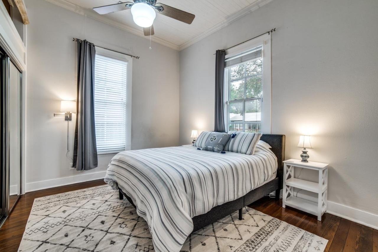 Downtown Historic 2Bdrm, Walk To Riverwalk, Alamo; Beautifully Renovated! سان أنطونيو المظهر الخارجي الصورة